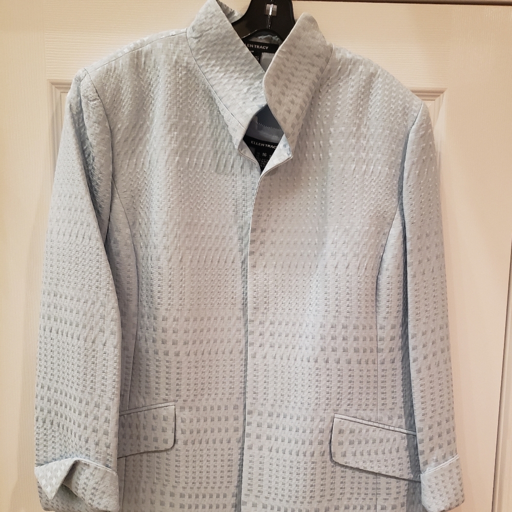 Ellen Tracy Blazer and undershirt